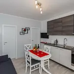 Nikola Apartamento *